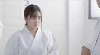 大学女友的大奶子被男友狠狠地操